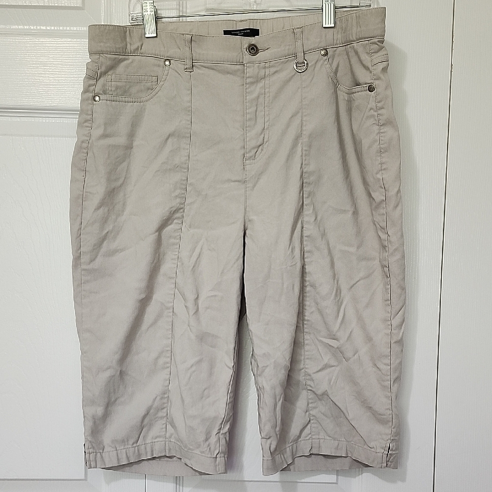 Simon Chang Women's Beige Capris